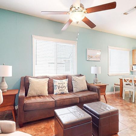 Lyla'S Beach Getaway Corpus Christi Exterior photo